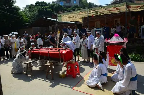 陈秀恋出殡仪式