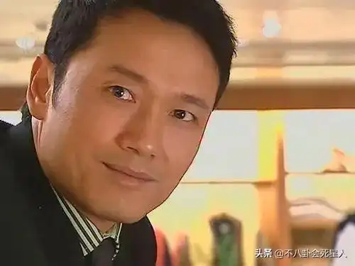 男演员老演员年过六旬的15位香港老牌男神