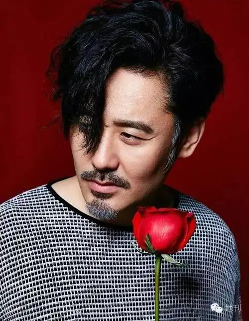 曾经中国女生都想睡的男人们,都留起了胡子