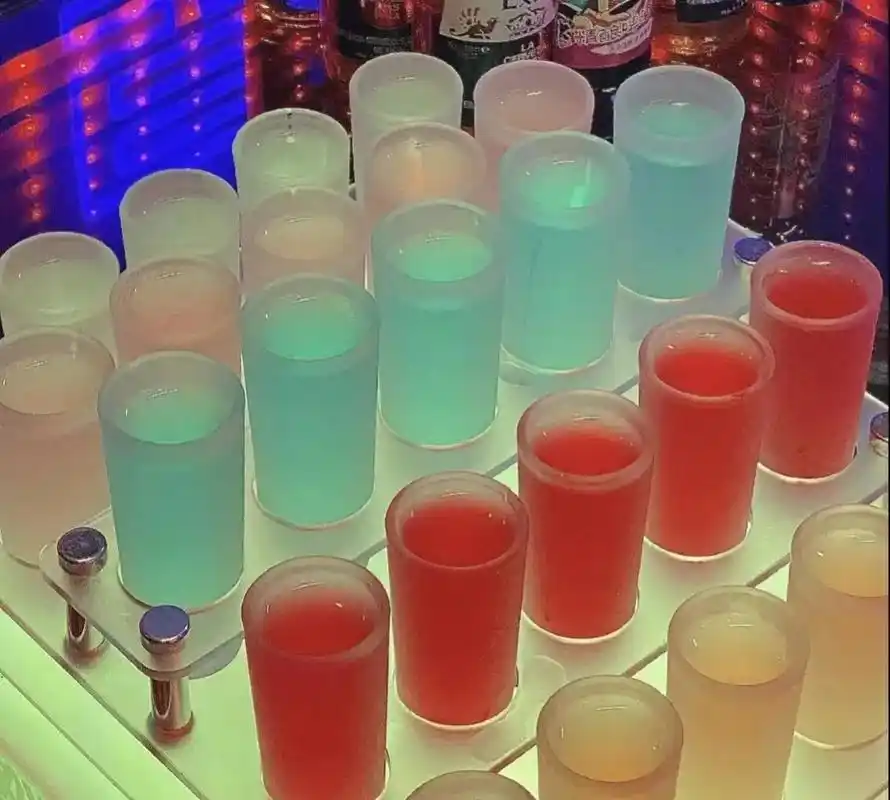 酒吧酒馆专用酒~专注于酒吧酒馆场景酒水研发,特色斗酒,酸奶酒 - 抖音