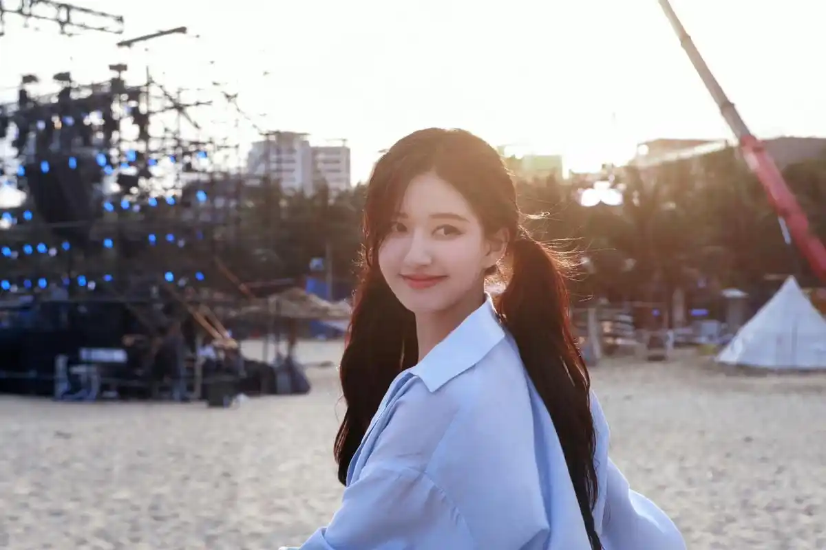 赵露思双马尾花絮照#  女鹅好甜!