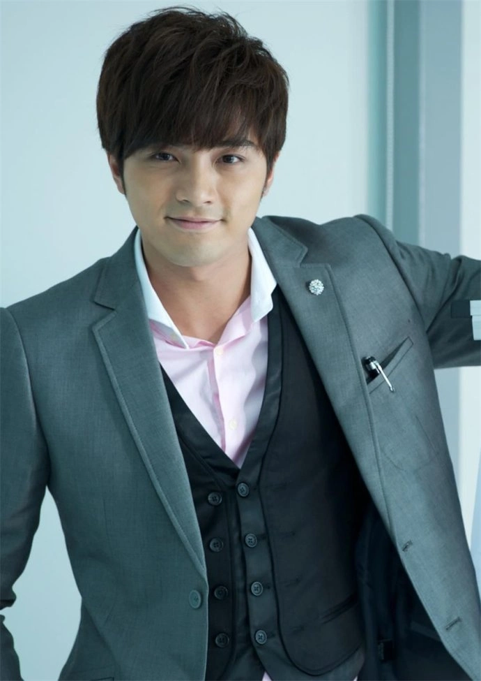 贺军翔的个人资料介绍