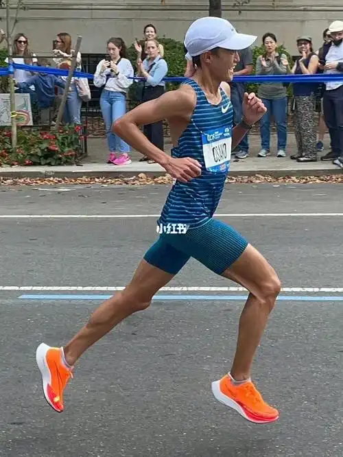 大迫杰纽约马拉松冲线后累坏了