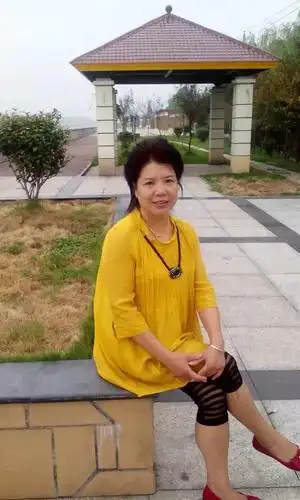 57岁离异女征婚照片(id:76770314)_湖南益阳征婚交友_珍爱网