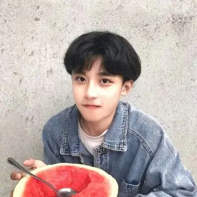 呆萌可爱的00后帅气男生头像 我是你的小奶狗