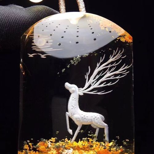 吊坠个头足打磨精细一鹿有你白体晶莹透亮幽灵升起景色迷人意境唯美
