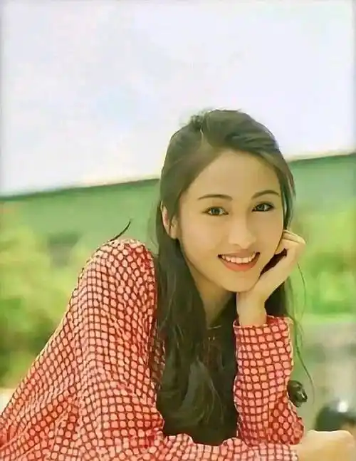 90年代最美的18位女明星,都是70后耳熟能详的天然美女!
