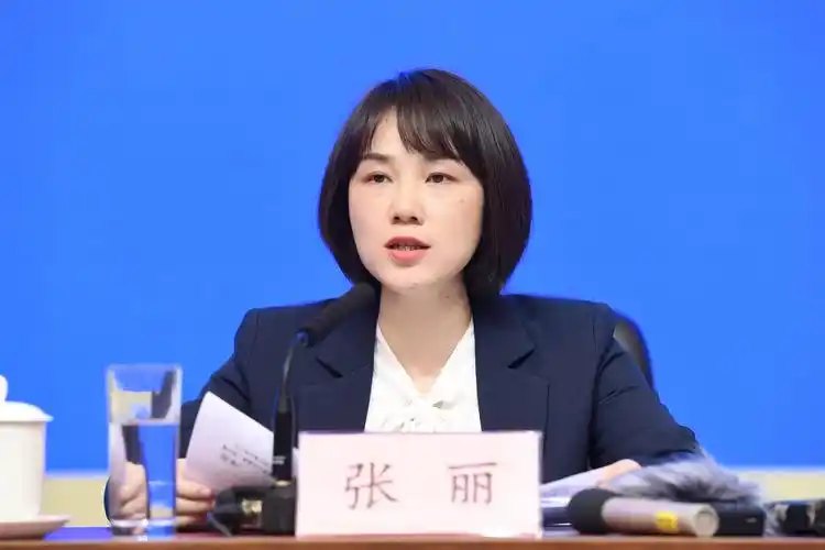 当前位置:>广西新闻发布首页>下面,有请张丽女士对《南宁市诚信卡管理