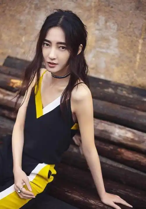 出道13年至今无绯闻的她,对待爱情非常简单,已33岁还年轻漂亮_王丽坤