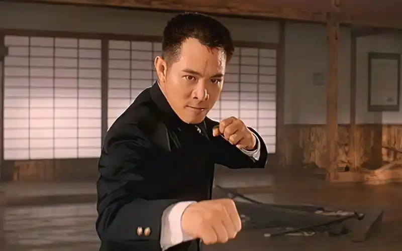 【港剧/动作】李连杰的《精武英雄》,真值得被好莱坞誉为"动作片教科