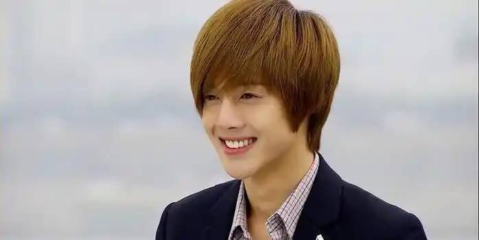 金贤重花样男子剧照