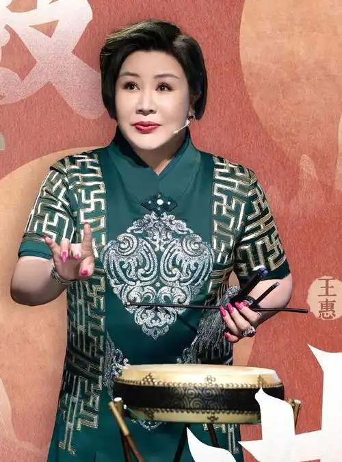 德云社二哥刘筱亭发文,祝福王惠生日快乐,因辈分被粉丝占了便宜