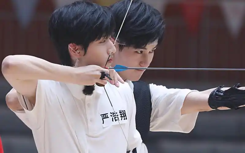 活动作品严浩翔射箭射中我暗恋你的心555