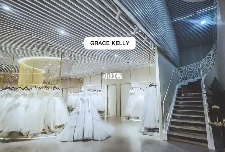 苏州超多款式的一家婚纱礼服品牌集合店