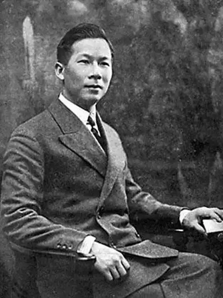 揭秘蒋介石如何打败宋美龄的初恋情人