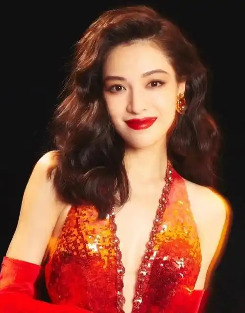 主旋律风格各异_风美人_魅力_钟楚曦