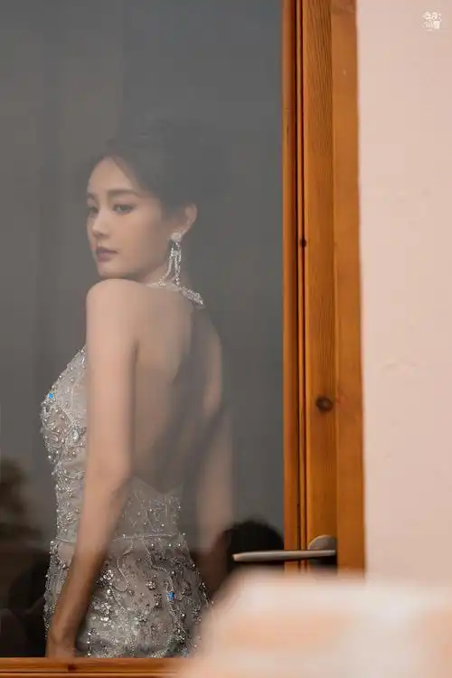 李一桐 身材真棒