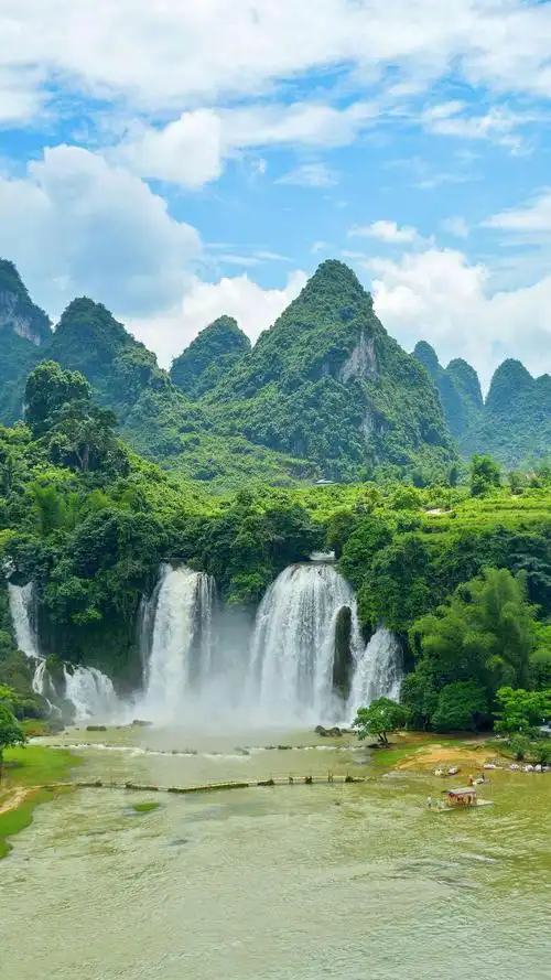 晚上出公告,淡然处之,安然若素.