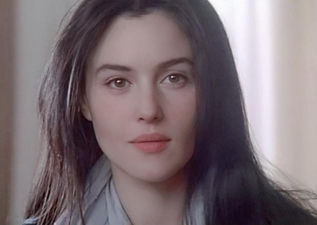 盘点好莱坞10大性感尤物斯嘉丽排第十玛丽莲梦露不是第一